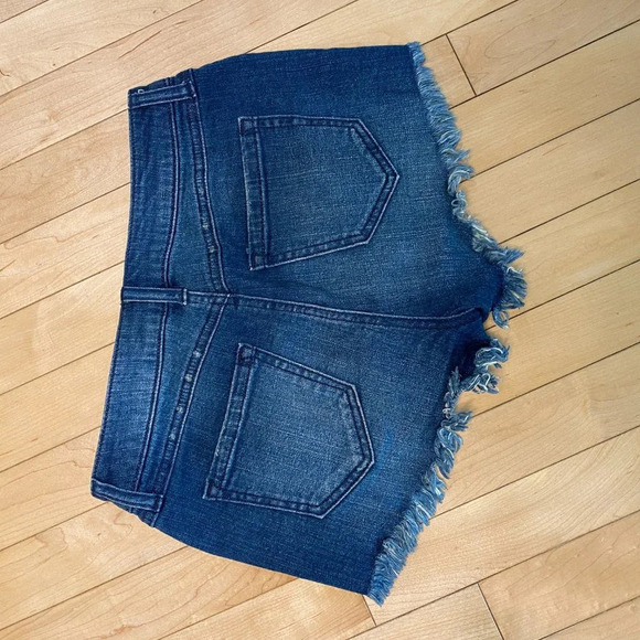 HARPER Embroidered Cut Off Distressed Denim Shorts - 25 - Picture 5 of 6